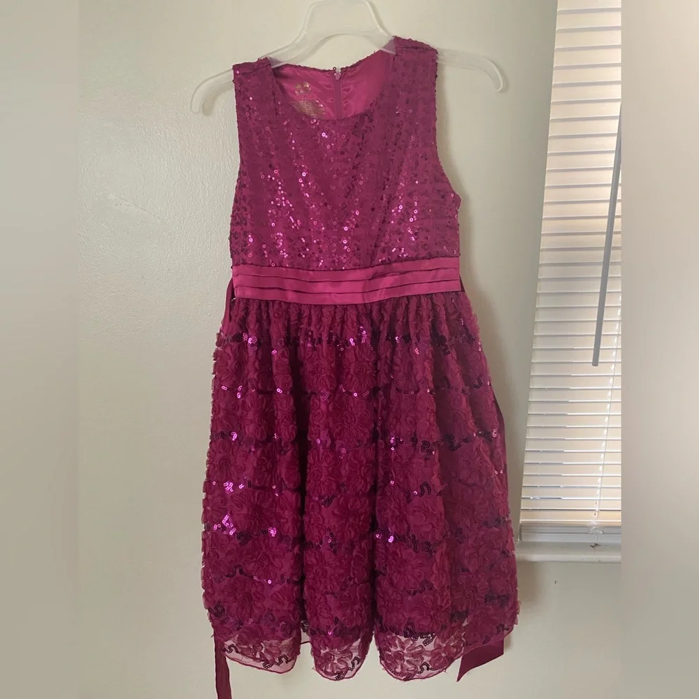 SPECIAL EDITIONS - BURGUNDY DRESS